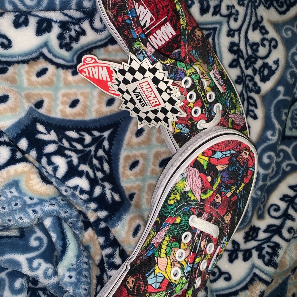 Girls Marvel Vans